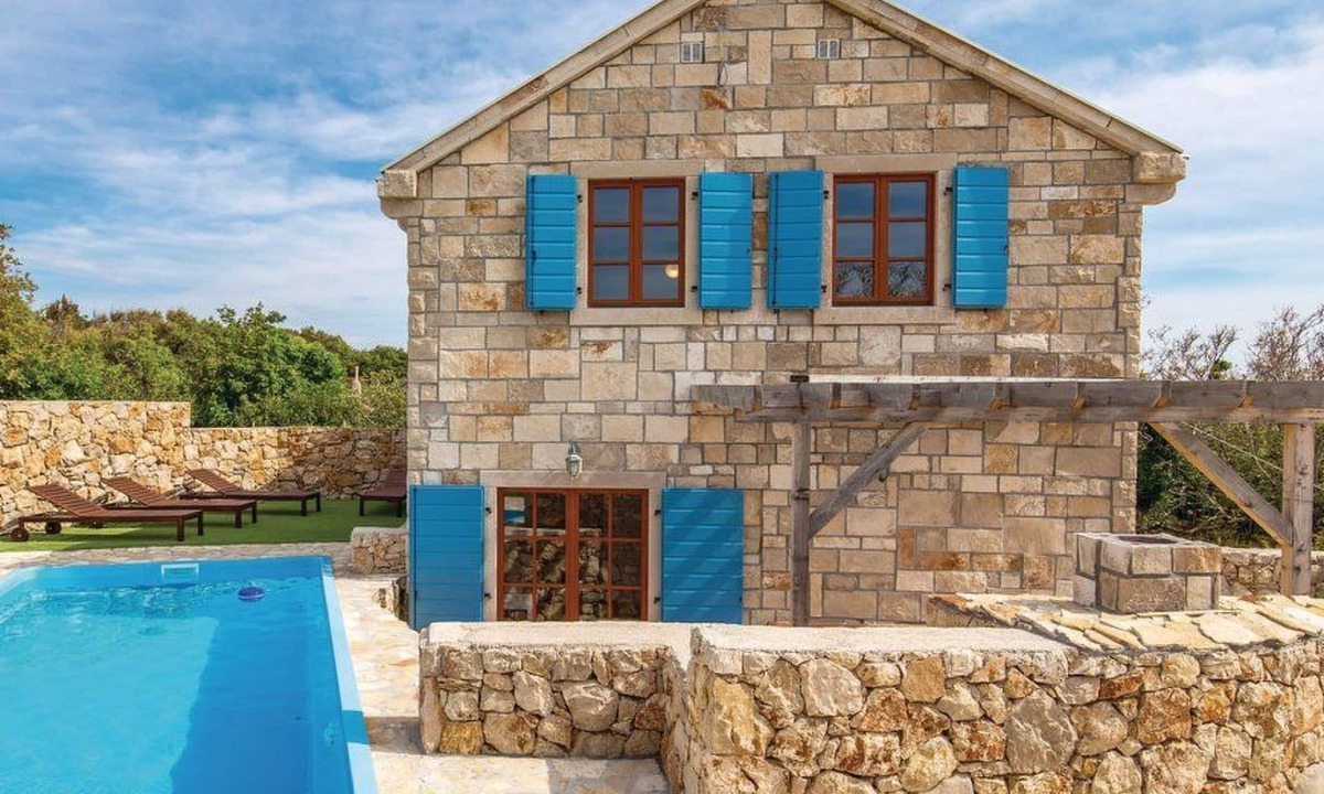 Novalja House | in Novalja mit Privatem Pool by Interhome