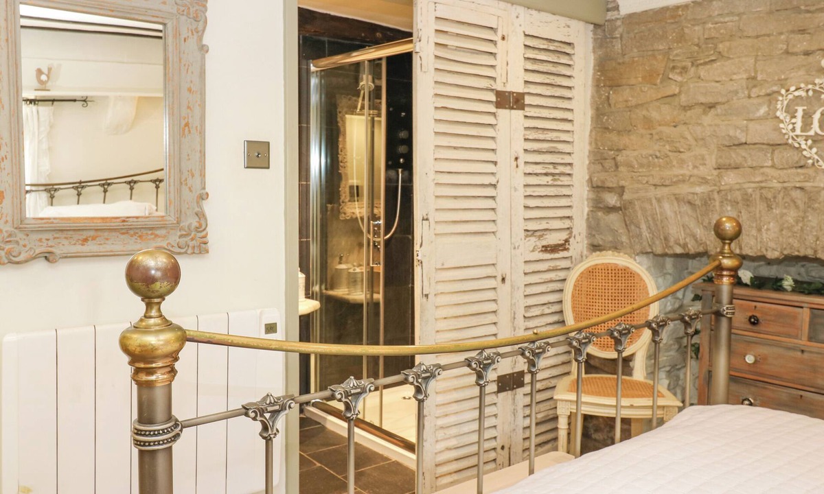 Middleham Cottage | In & Out Cottage