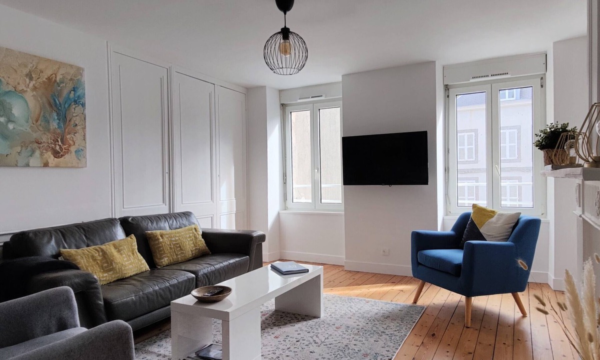 Granville Apartment | In the center of Granville