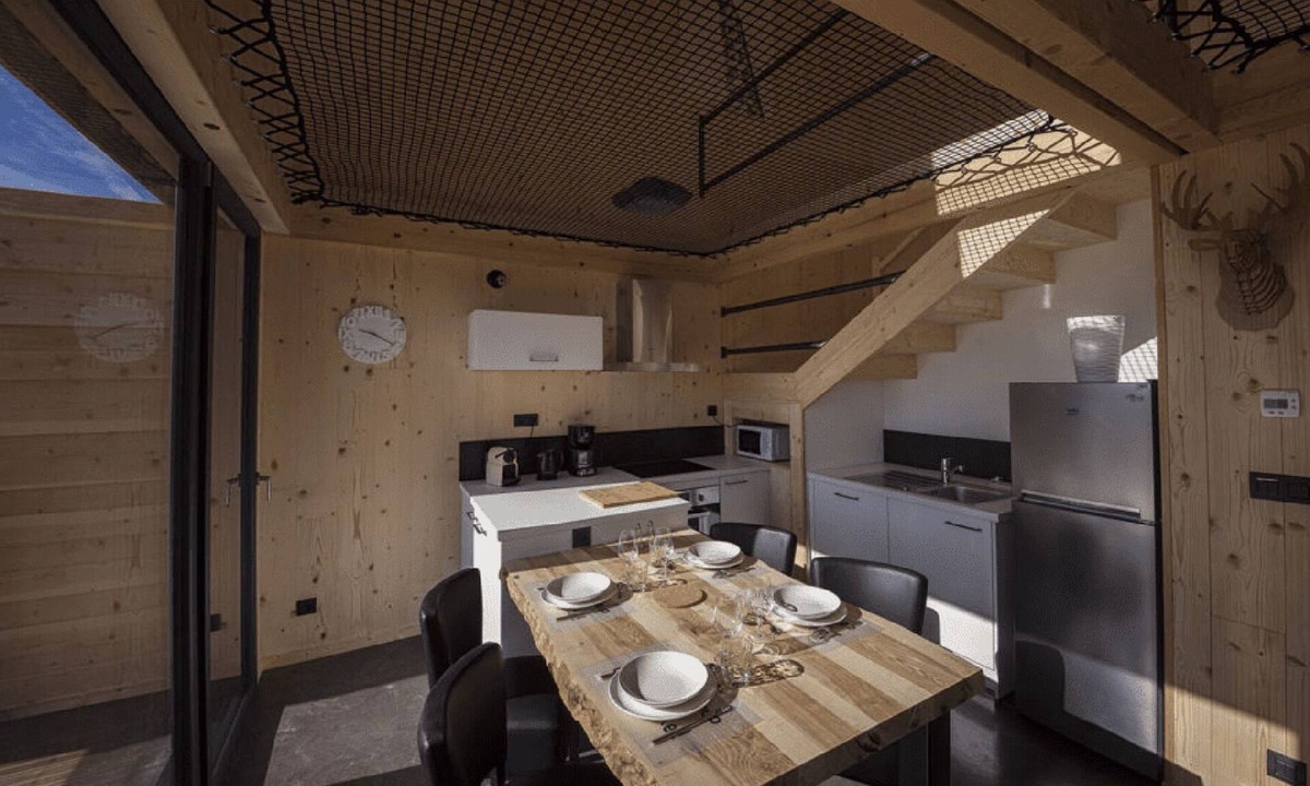 Besse-en-Chandesse House | In the heart of the Sancy Massif in the medieval village of Besse-et-St-Anastais