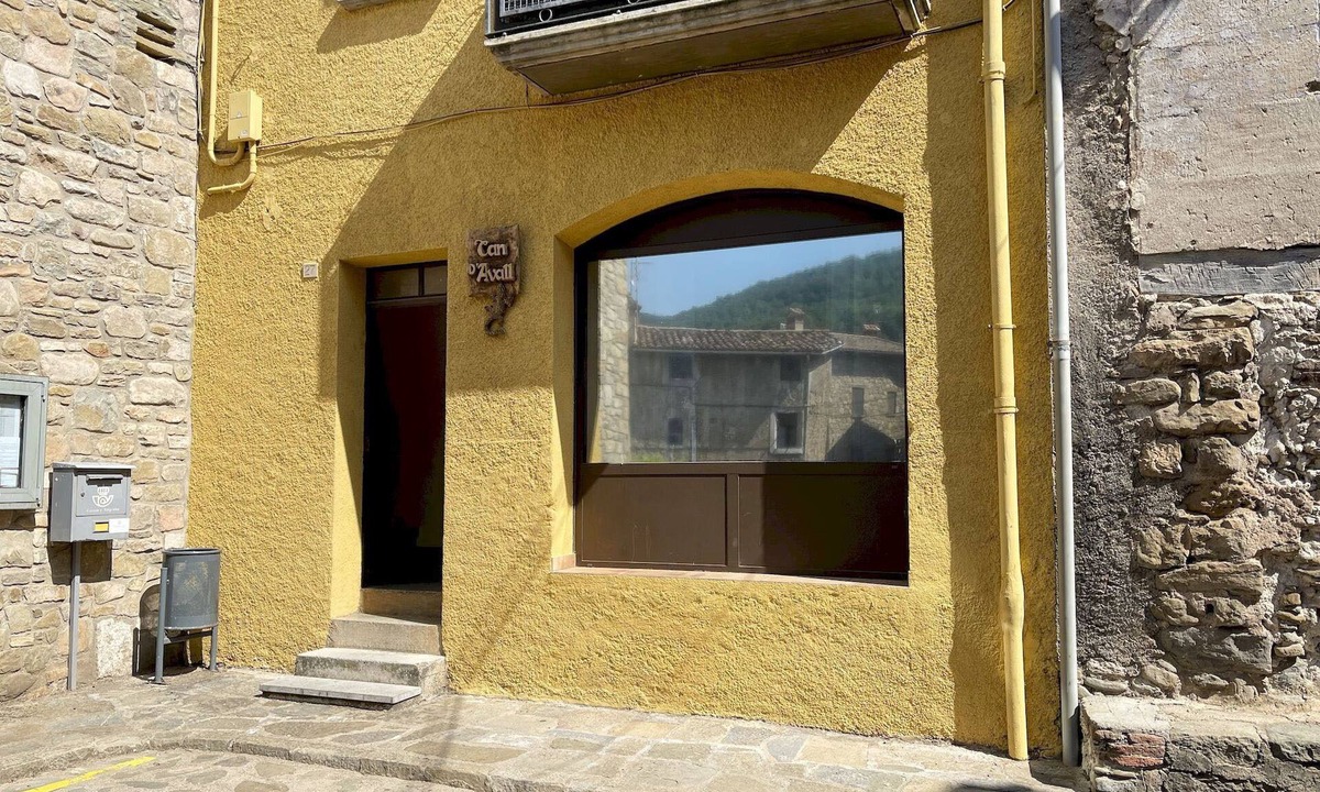 Riudaura House | In the Garrotxa, in the middle of the nature and close to enticing places.