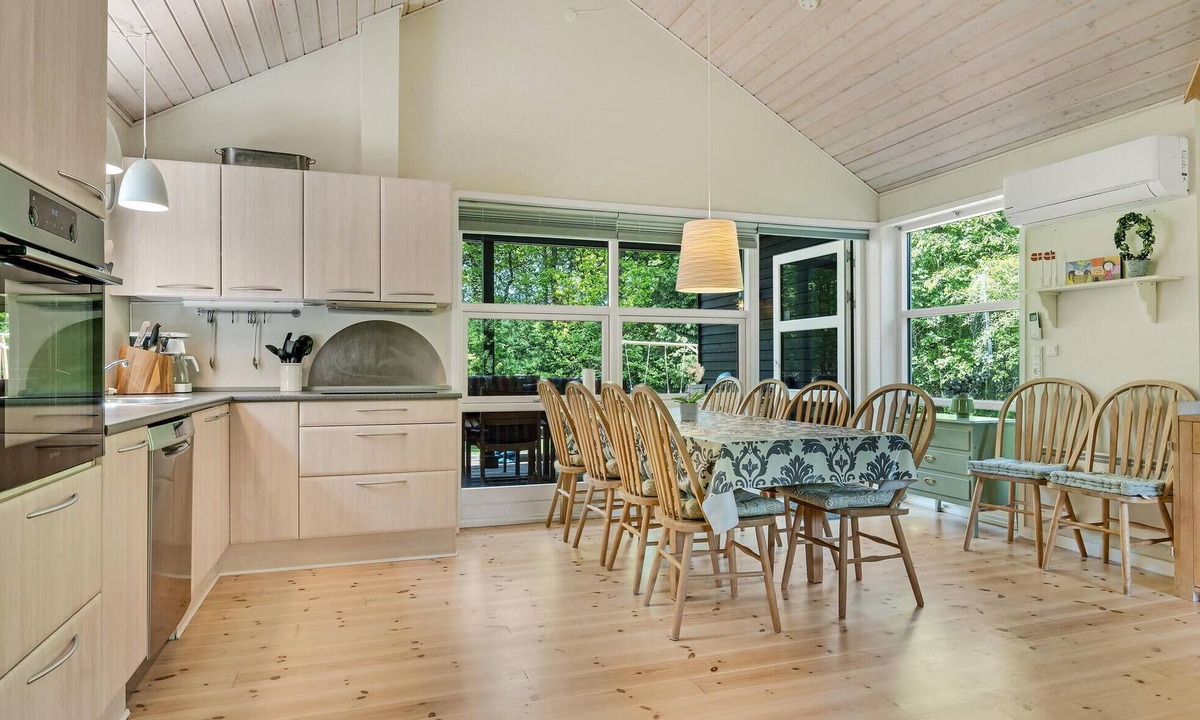 Skygge House | In the heart of Jutland welcomes you this cozy cottage in idyllic location.