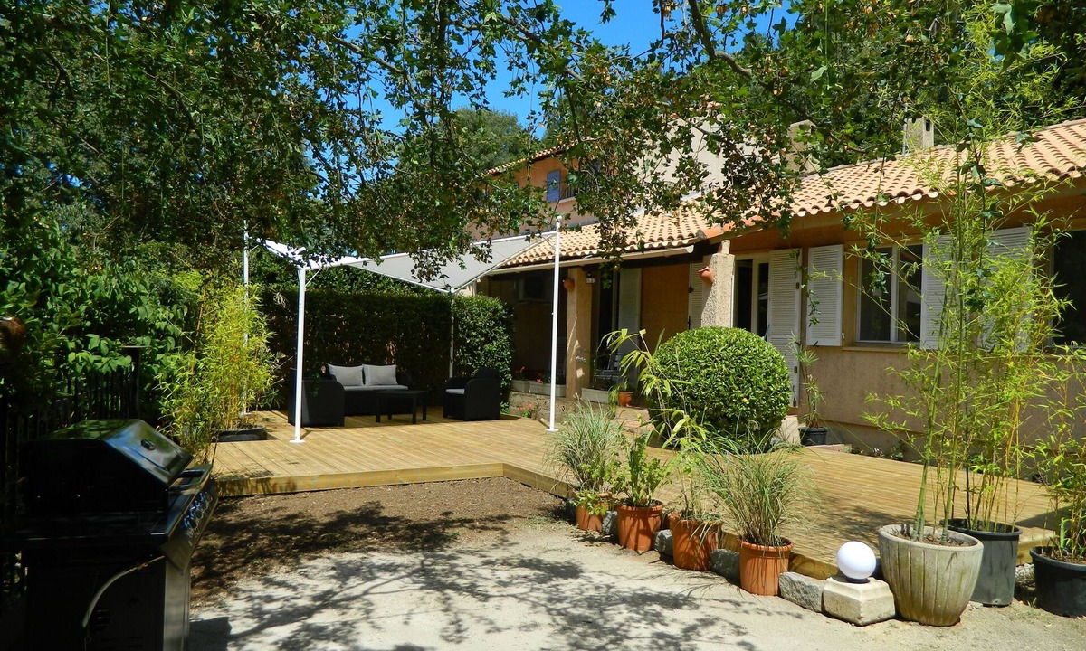 Roquevaire House | In the heart of Provence, house at the foot of the hills between Aix pce and Cassis
