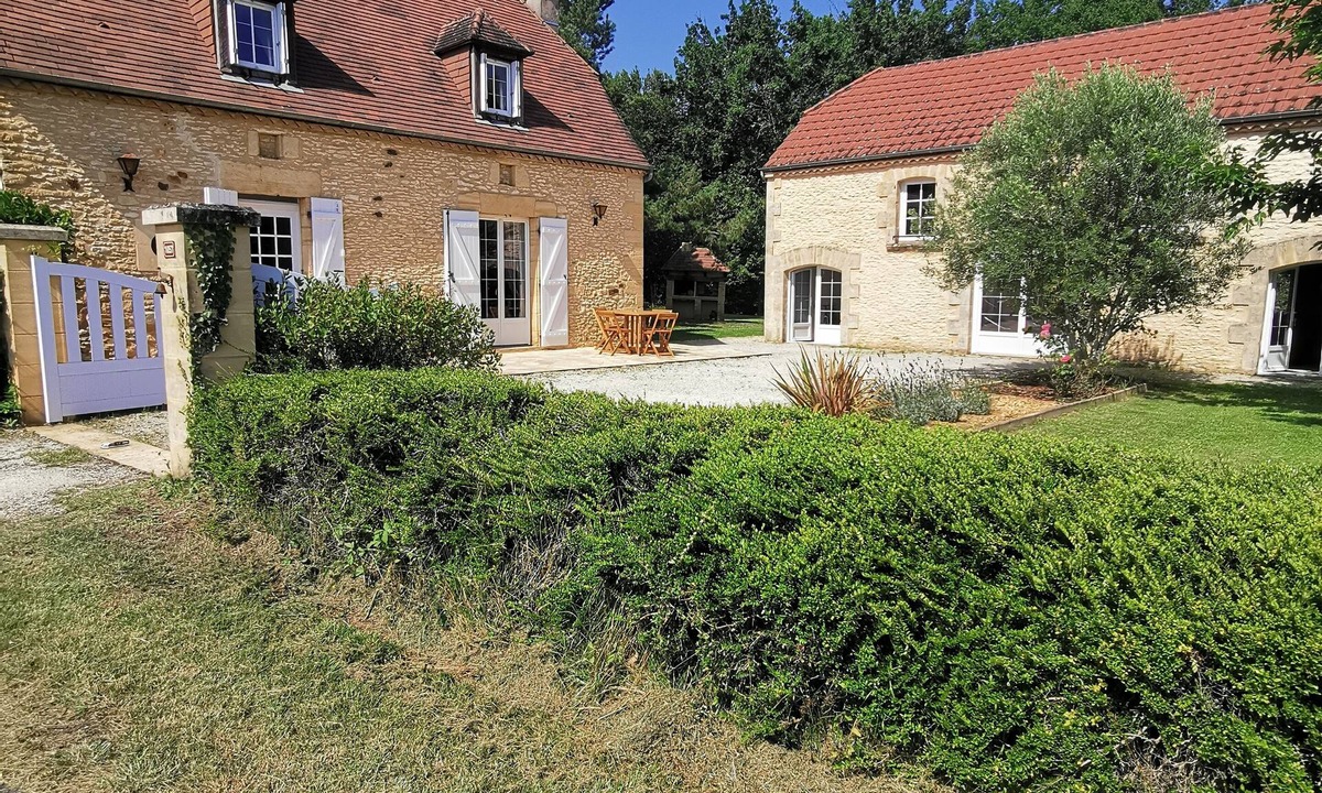 Simeyrols House | In the heart of the Périgord Noir near Sarlat 3-star house with swimming pool