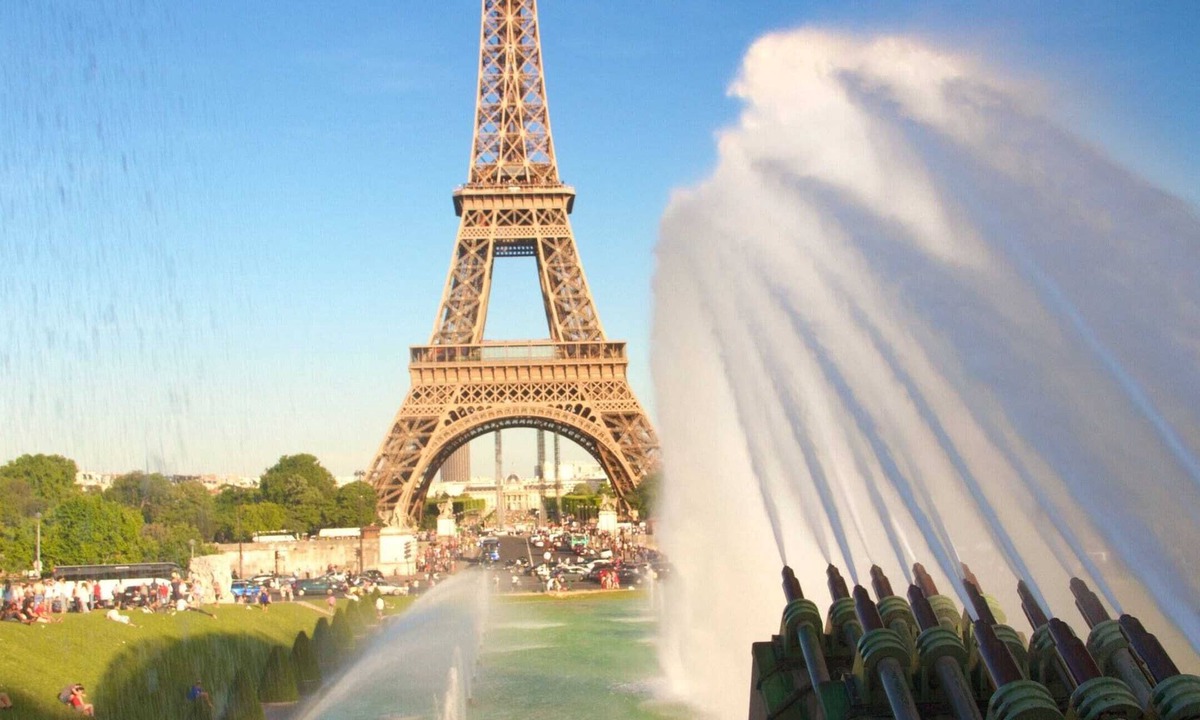 Porte-Dauphine Apartment | In The Heart Of Trocadero Classic Room With Aircon