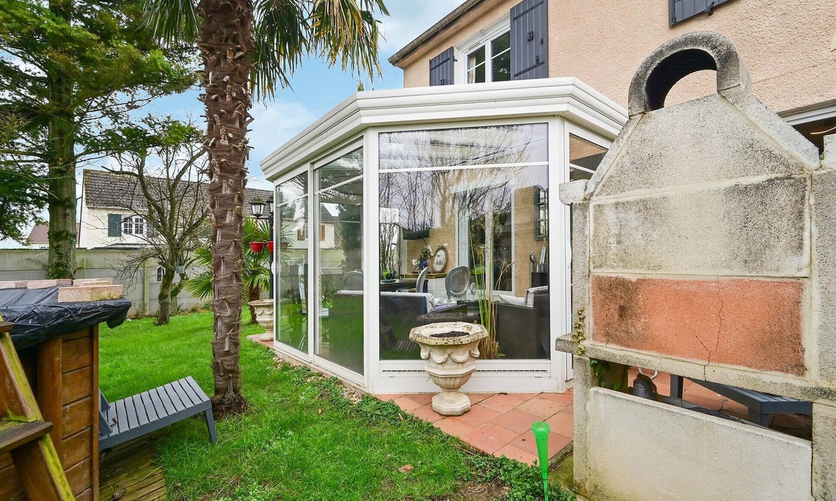 Villenoy House | In this well-located vacation home you will spend a wonderful family vacation in a good location.