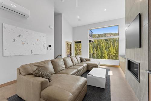 River Run Villa | Inas Way Townhomes Unit A