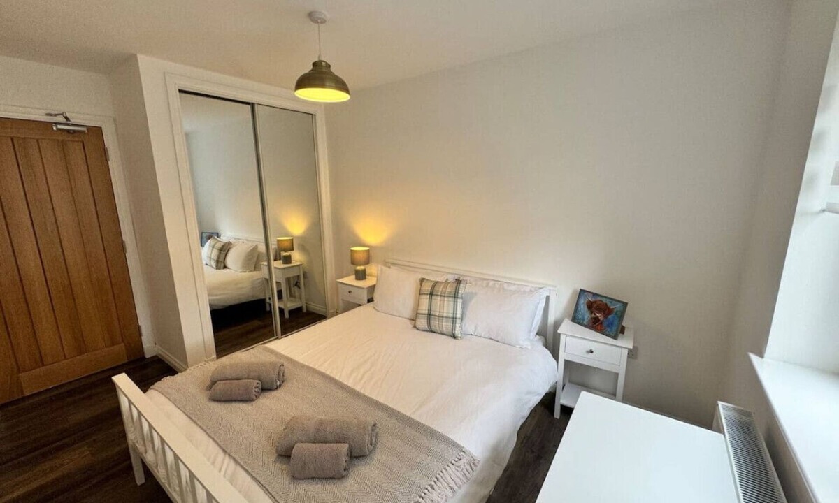 Bonhill Apartment | Inchconnachan Apartment