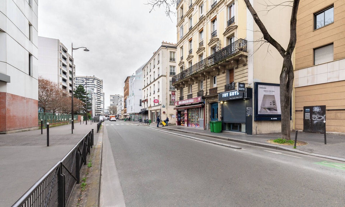 Flandres Apartment | include La Villette in the title