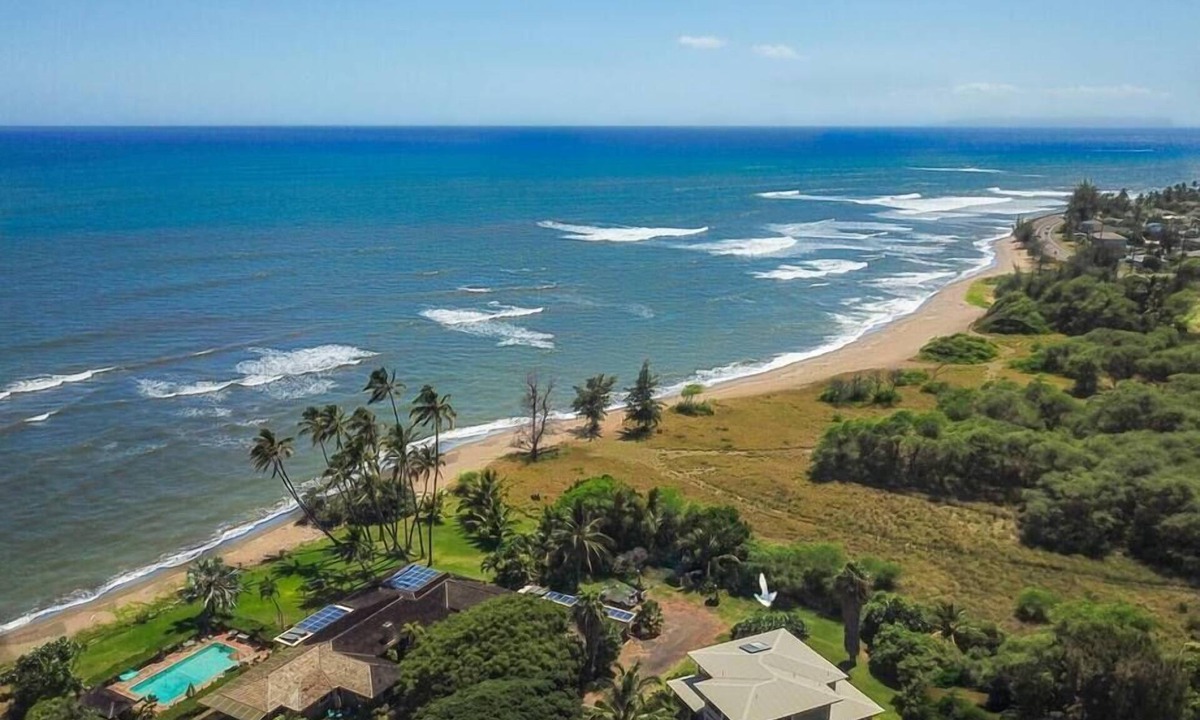 Kekaha House | Incredible 5br Kekaha Beachfront Estate for 10!