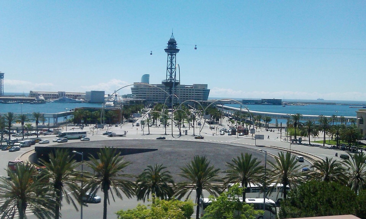 El Poble-sec Apartment | Incredible apartment-central-sea view-near the beach-Free Wifi.