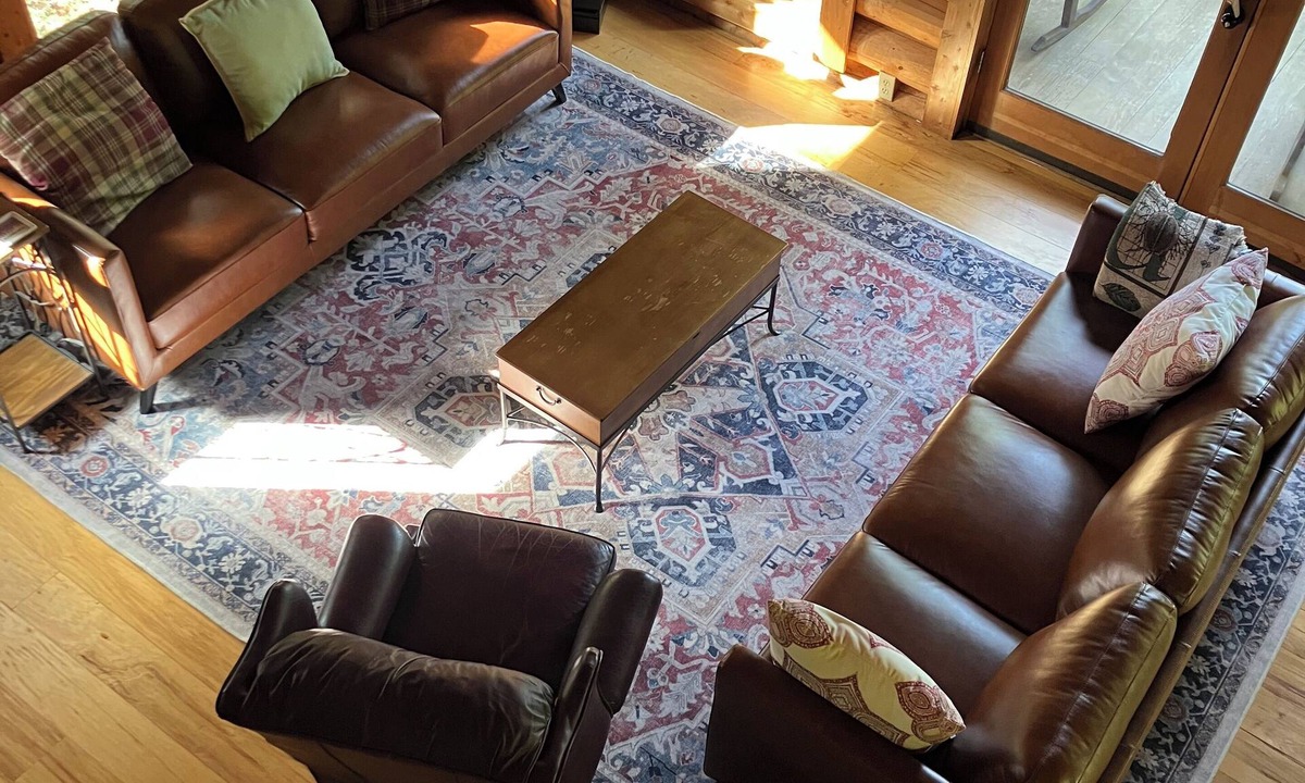 Pickens Cabin | Incredible Mountain View! Log Cabin steps from Table Rock State Park.