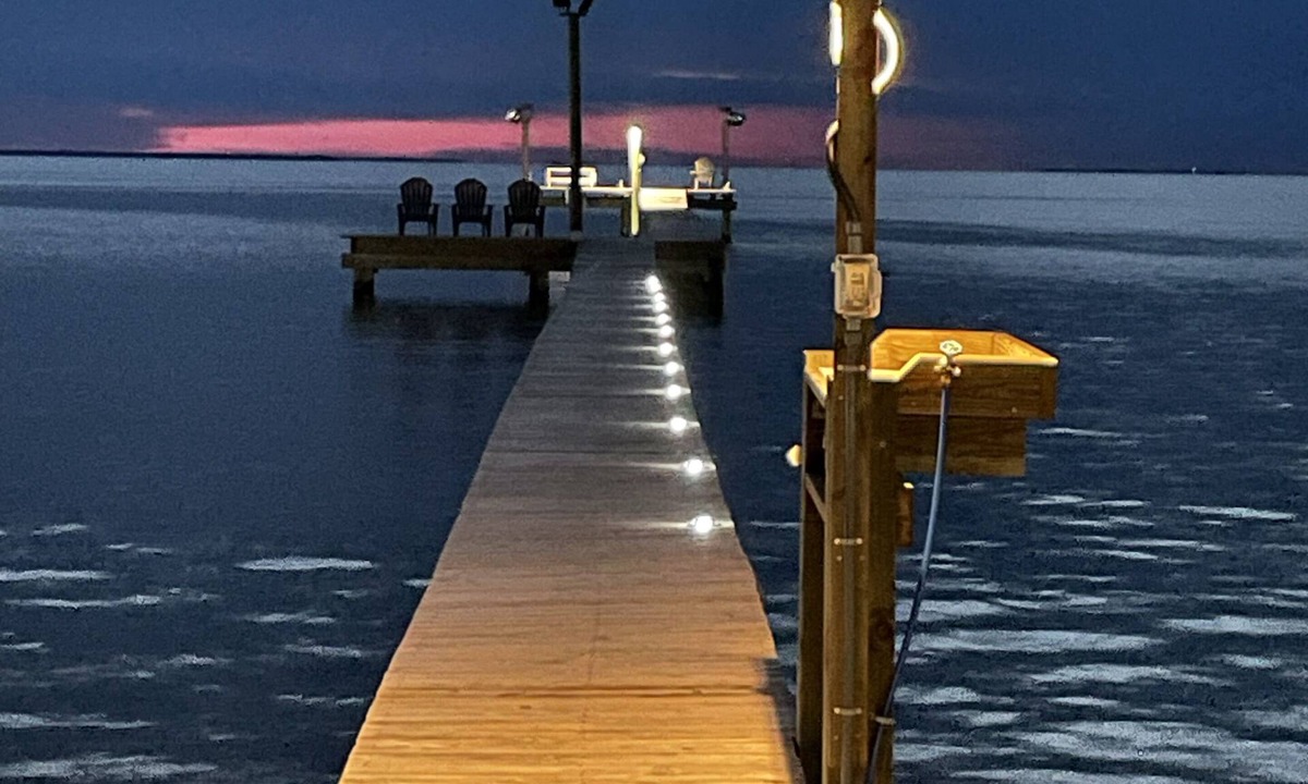 Rockport House | Incredible Sunsets and Big Fish Await on Copano Bay! Big Deck and Bigger Pier!