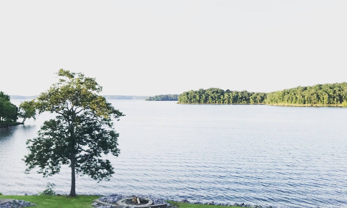 Benton Condo | Incredible View Waterfront Condo, Great Location-Boat Rental-Pool-Fire Pit