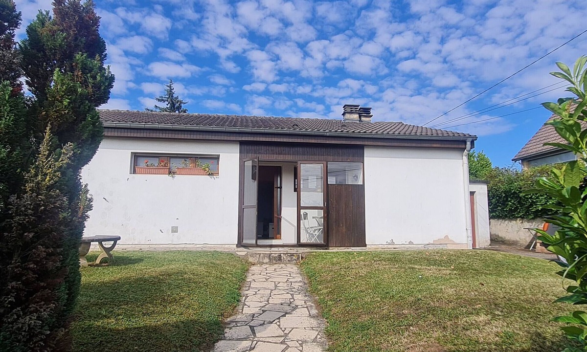 Ville-en-Vermois Cottage | Independent cottage near Nancy with parking