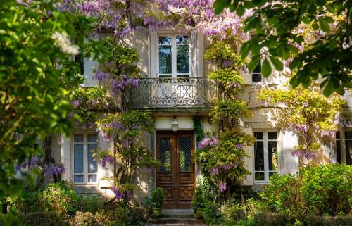 Lempaut House | Independent cottage with heated pool