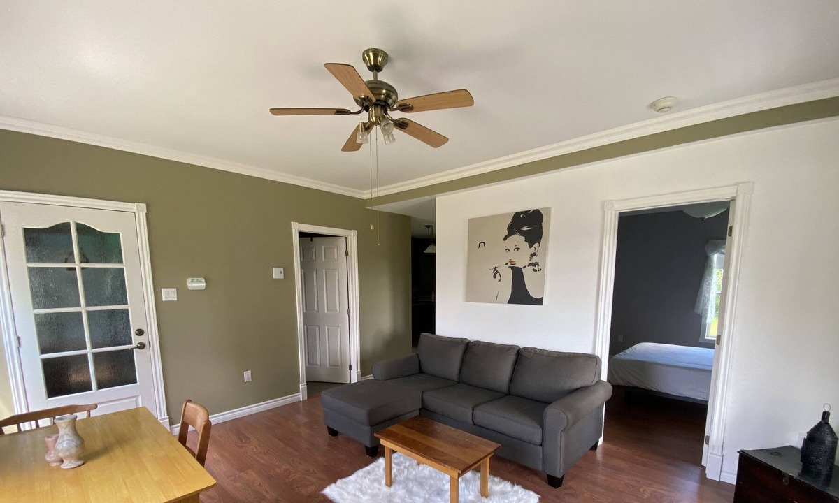 Cookshire-Eaton Apartment | Independent private accommodation adjoining a century-old house