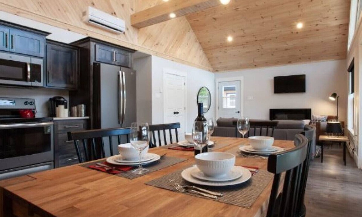 Springdale Ski Chalet | Indian Falls Chalet #2 with river view