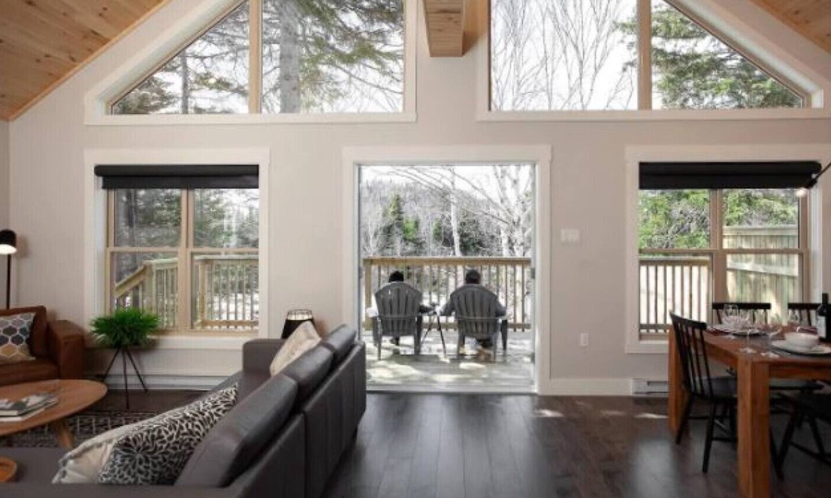 Springdale Ski Chalet | Indian Falls Chalet #3 with river view