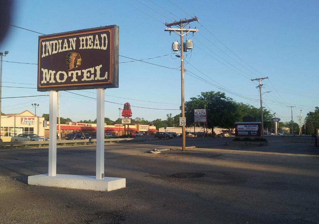 Winamac Hotel | Indian Head Motel