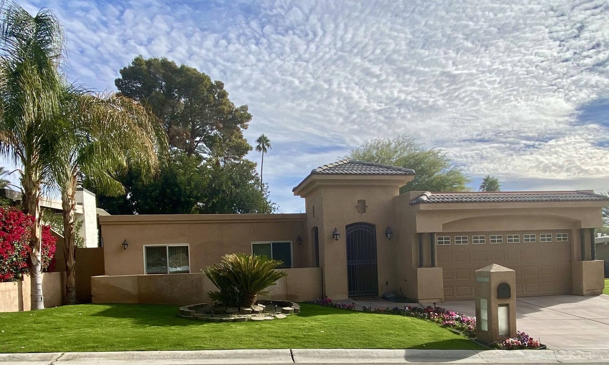 Indian Wells House | Indian Wells Home Ready for Golf, Vacay, Events and Work!