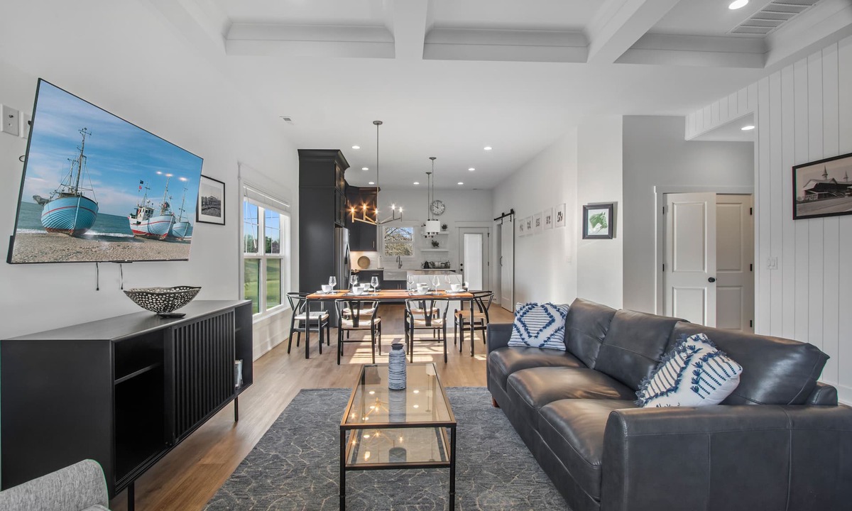 Speed House | Indiana Crossing: Modern & Upscale, Near Derby