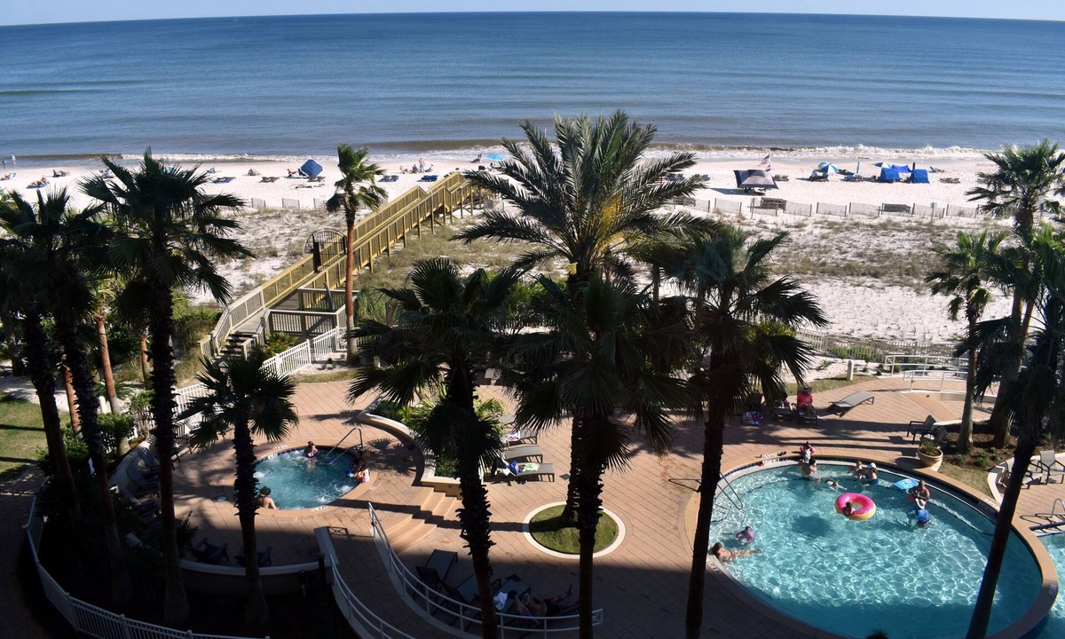 Ono Island Condo | Indigo 504E BeachFront!Bonus Den,BestView&Amenities HUGE Pool!HotTub!Near Dining
