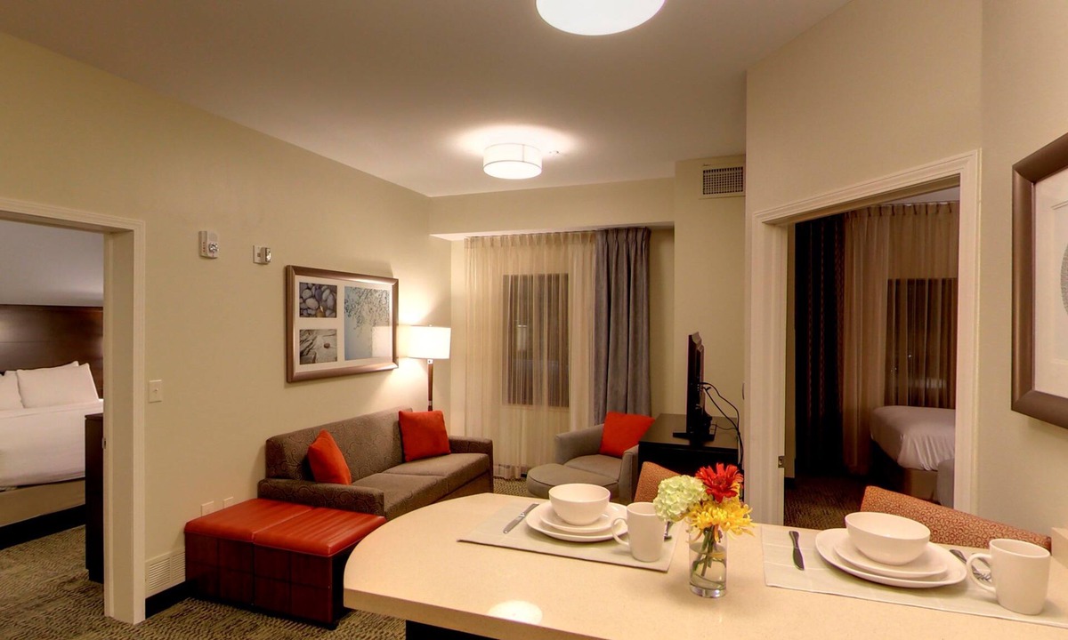 Bryant Pattengill East Apartment | Indoor Pool + 24 Hour Fitness Center | Close to University of Michigan