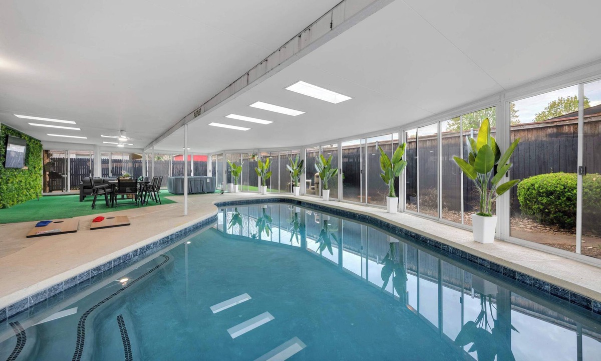Irving House | Indoor Pool & Hot Tub Near AT&T Stadium