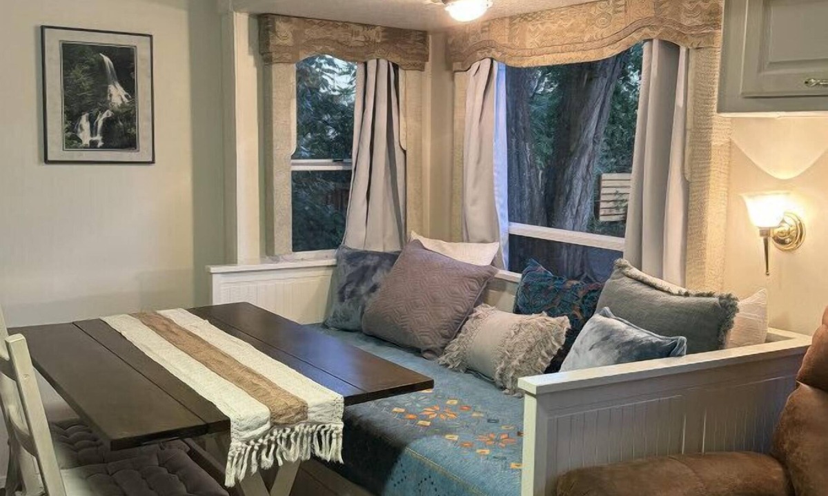 South Central House | Industrial Glamping Hideaway by Downtown