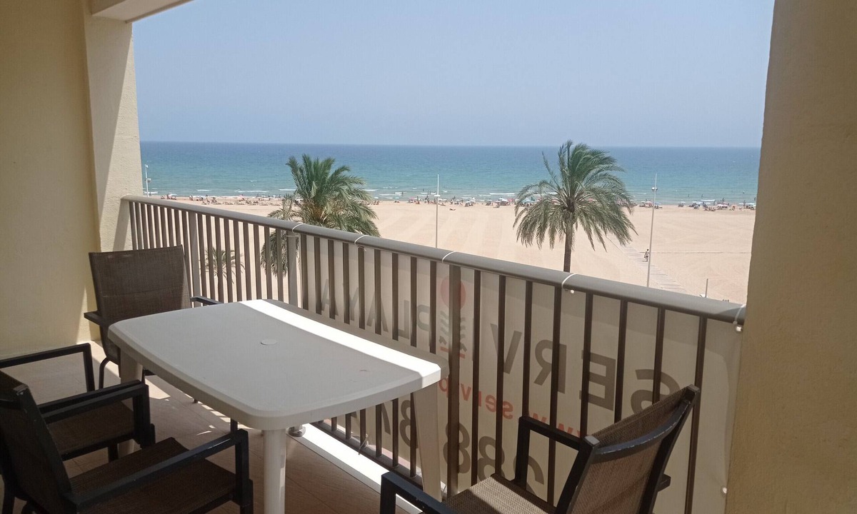 Grau i Platja Apartment | Infante E4-4º Solo Familias!