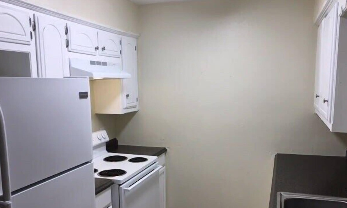 Lawton Apartment | Inflatable unit! Summ