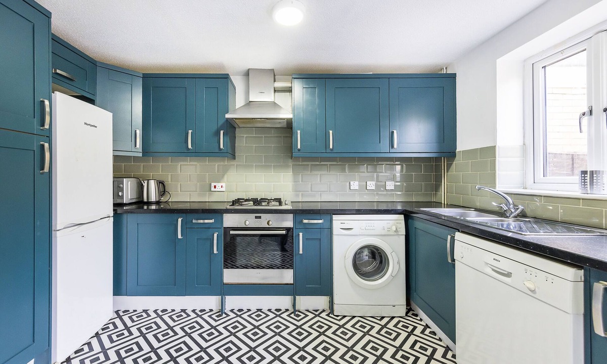 Island Gardens House | Inglewood Hub London