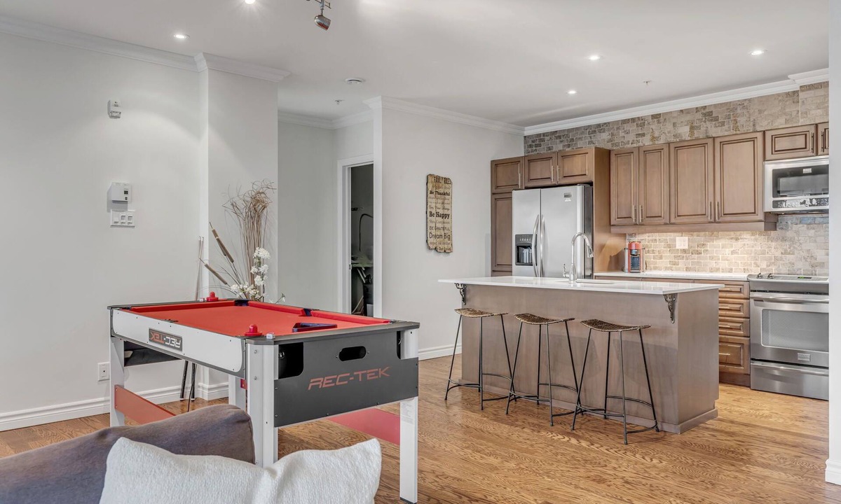 Boischatel Apartment | Initial | Panorama | Chutes