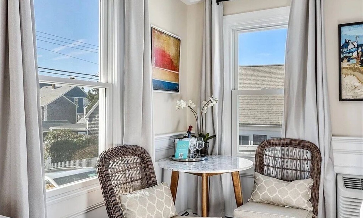 Provincetown Bed & Breakfast | Inn at 7 Central