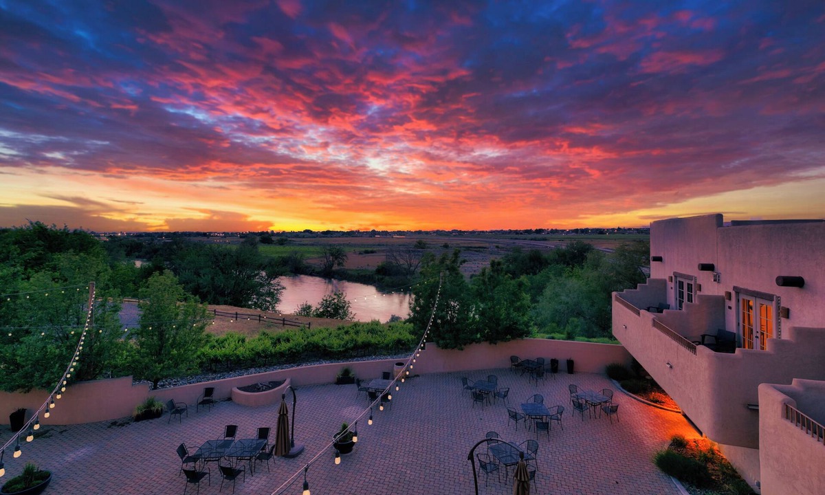 Prosser Hotel | Inn at Desert Wind Winery