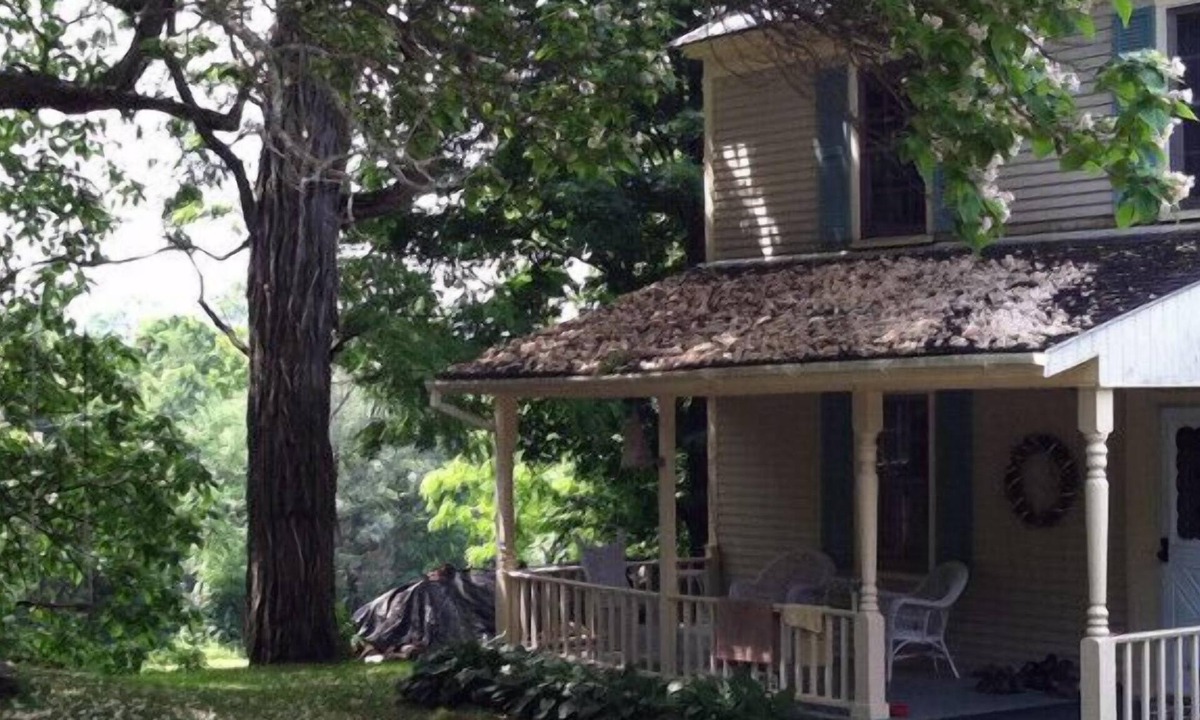 Brandon Bed & Breakfast | Inn at Neshobe River