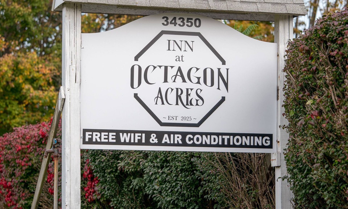 Hamden Hotel | Inn at Octagon Acres
