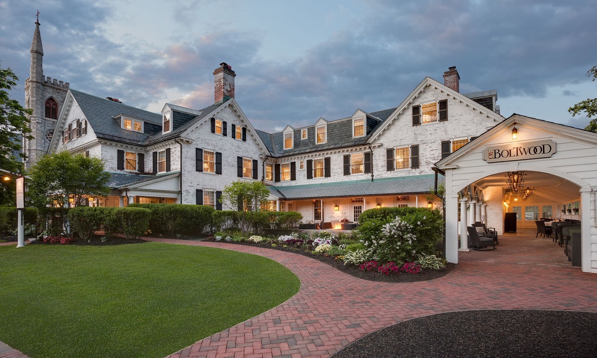 Amherst Center Hotel | Inn on Boltwood