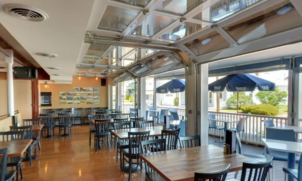 York Beach Hotel | Inn on the Blues
