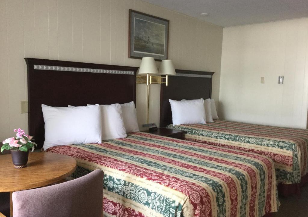 Waupun Hotel | Inn Town Motel