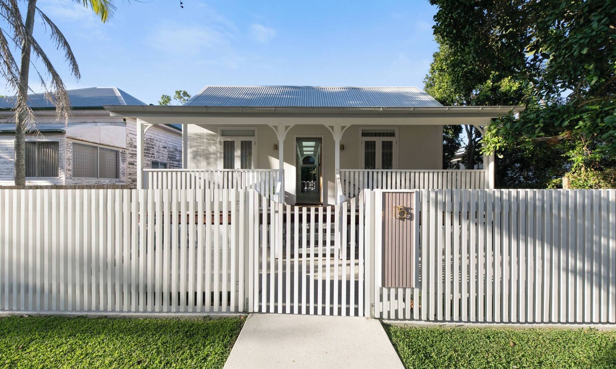 Dutton Park Apartment | Inner City Sanctuary