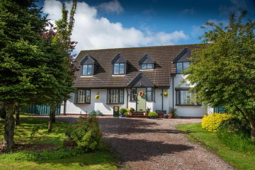 Salen Bed & Breakfast | Innes House Bed & Breakfast