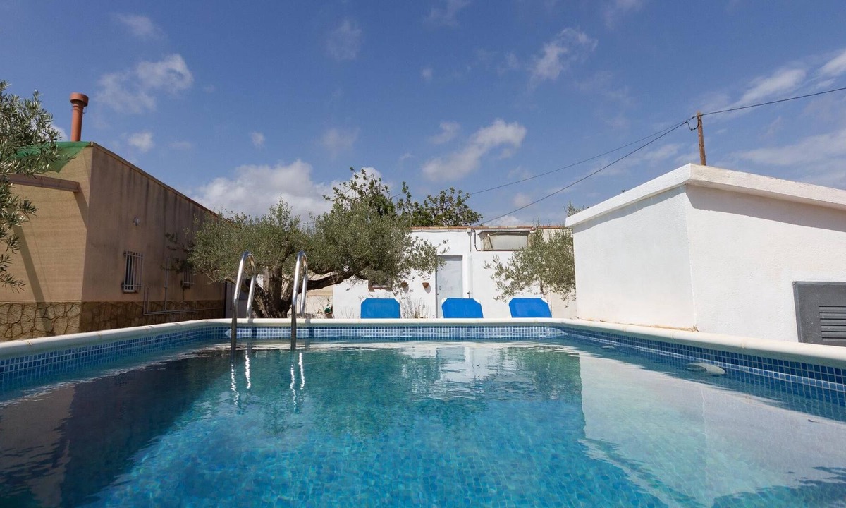 Costa Dorada Villa | INNOUTHOME COUNTRY HOUSE WITH PRIVATE SWIMING-POOL, WIFI AND BBQ ESTANY