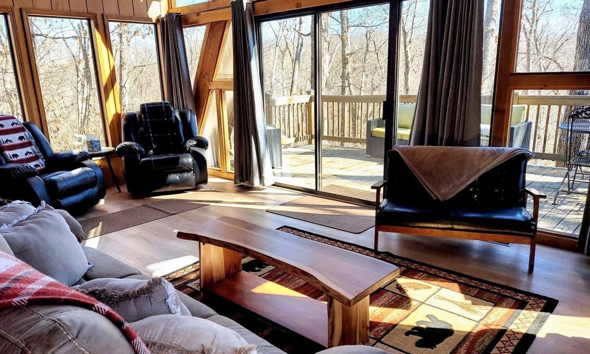 Wright City Cabin | Innsbrook Treehouse Lodge