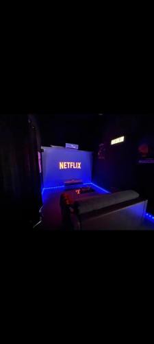 Sedan Apartment | Instant Cinéma-Détente et Romantisme