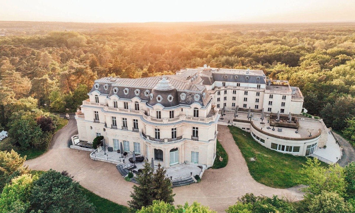 La Chapelle-en-Serval Hotel | InterContinental Chantilly Chateau Mont Royal by IHG
