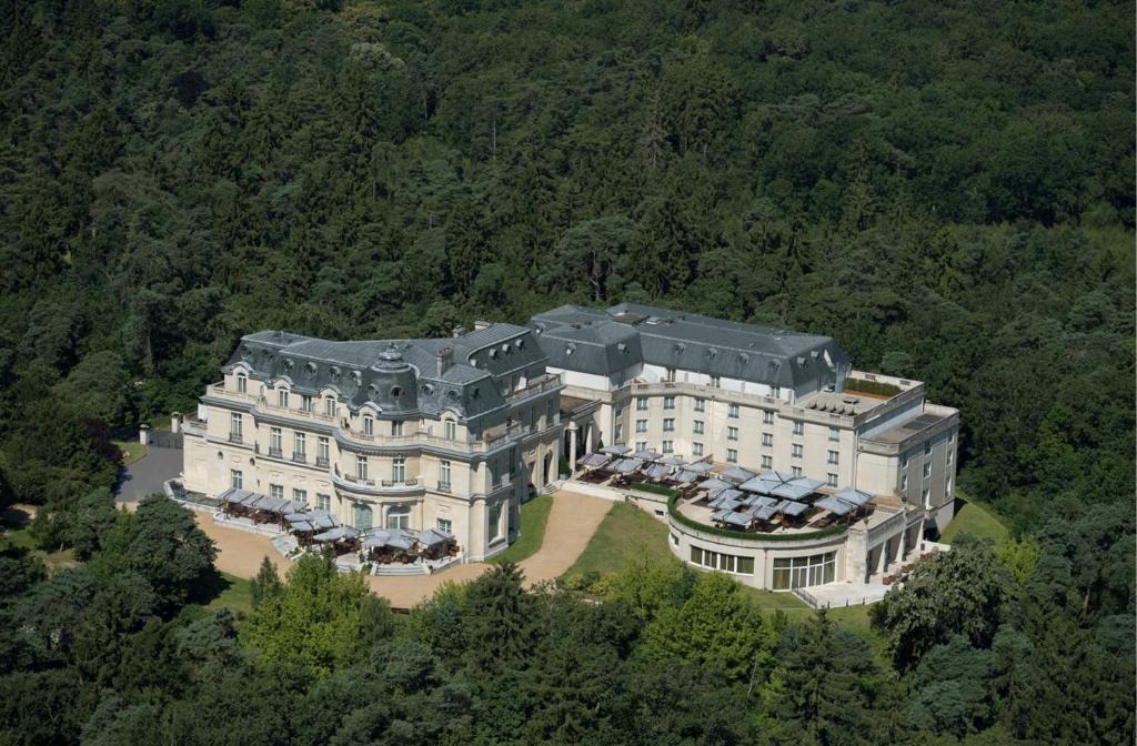 La Chapelle-en-Serval Hotel | InterContinental Chantilly Chateau Mont Royal by IHG