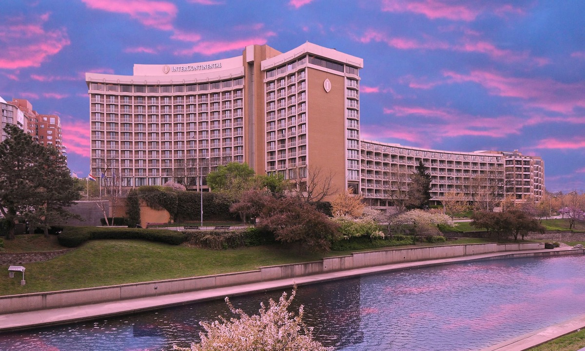 Country Club Plaza Area Hotel | InterContinental Kansas City at The Plaza by IHG