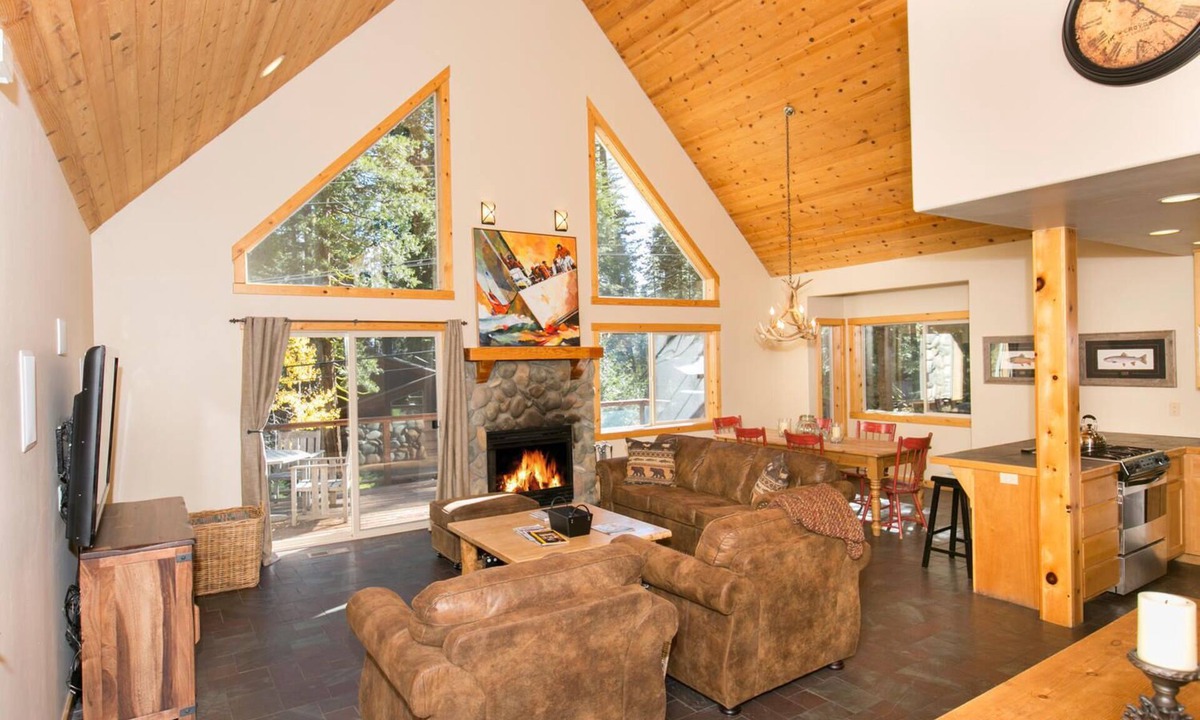 Homewood House | Interlaken Lodge By Tahoe Getaways - Dog Friendly West Shore, Walk to Lake!